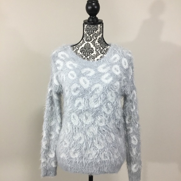 APT.9 Animal Print Metallic Grey Fuzzy Sweater M - Picture 3 of 15